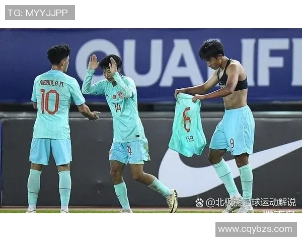 矮个足球明星盘点他们的身高与球场上的辉煌成就 矮个足球明星盘点他们的身高与球场上的辉煌成就